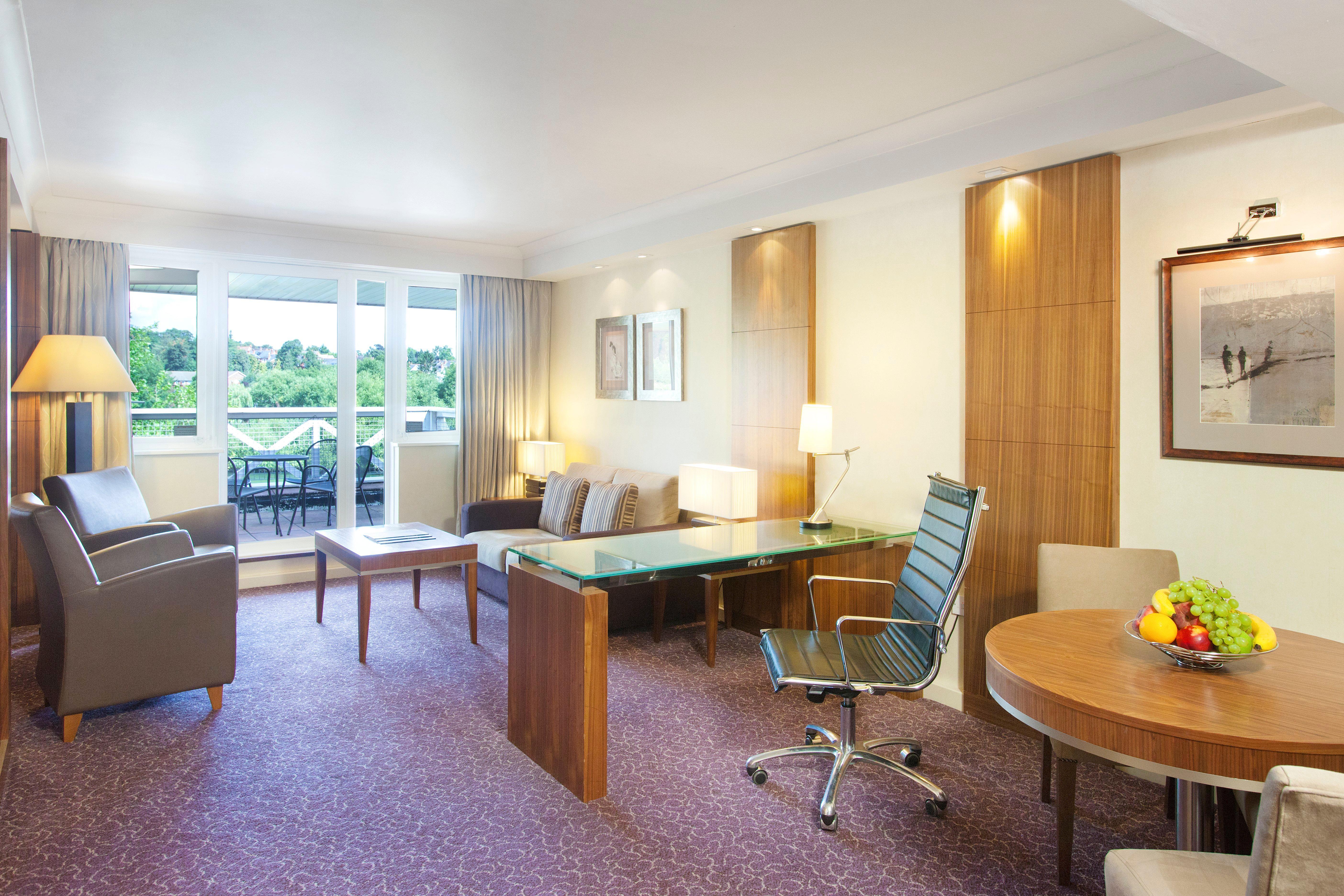 คราวน์ พลาซา รีดดิ้ง Hotel เรดดิ้ง ภายนอก รูปภาพ