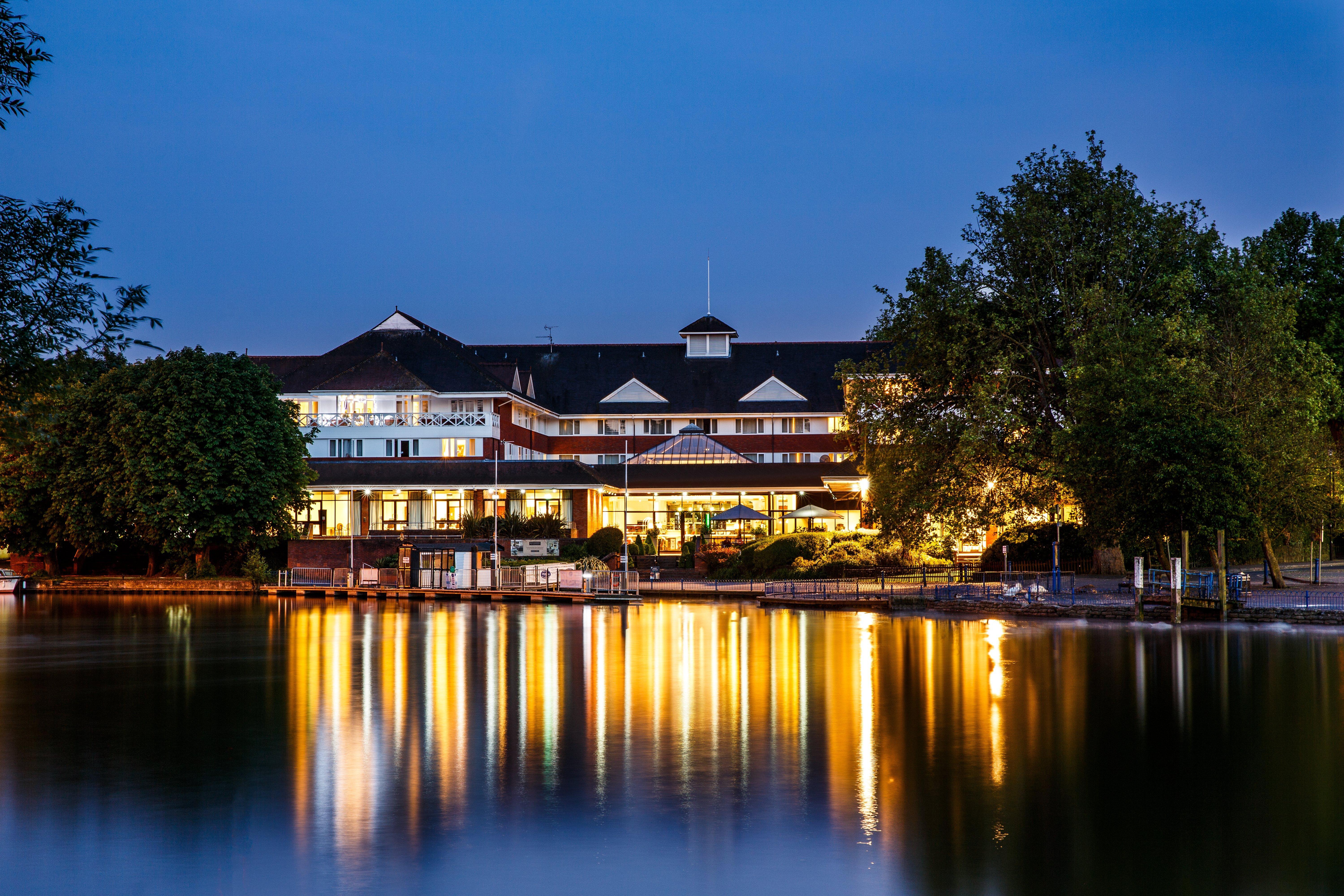 คราวน์ พลาซา รีดดิ้ง Hotel เรดดิ้ง ภายนอก รูปภาพ